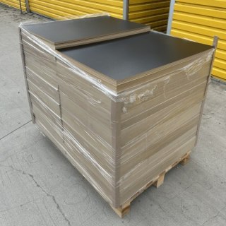 Płyta HDF 3mm 920 X 600mm Jednostronnie CZARNA Paleta 600 sztuk