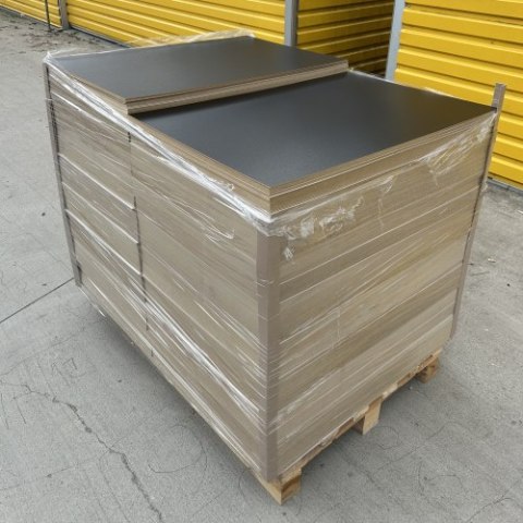 Płyta HDF 3mm 920 X 600mm Jednostronnie CZARNA Paleta 600 sztuk