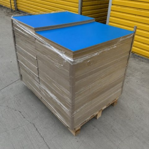 Płyta HDF 3mm 920 X 600mm Jednostronnie NIEBIESKI Paleta 600 sztuk